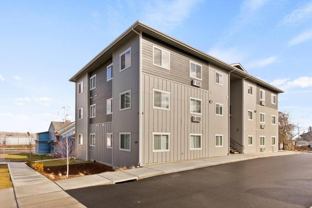 Brand New 2 Bd 2 Bth Near Dt And Perry District * Spokane