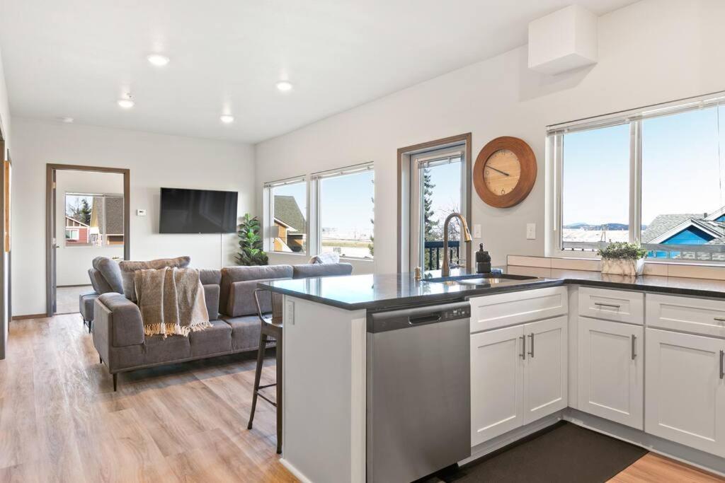 Apartment Brand New 2 Bd 2 Bth Near Dt And Perry District